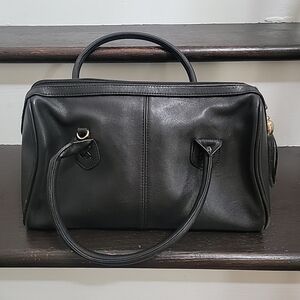 Giani Bernini Small Black Leather Handbag Purse Tassel Zip Double Hadle
